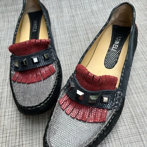 Vaneli Leather Moccasins Loafers Snakeskin Studded Fringe Flats, Size 10N - Picture 2 of 6